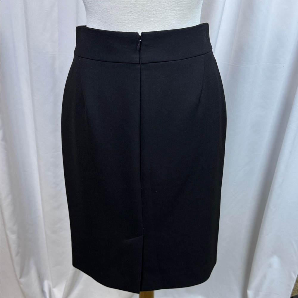 Ann Taylor Black Classic Pencil Skirt, Size 6 - Picture 2 of 7